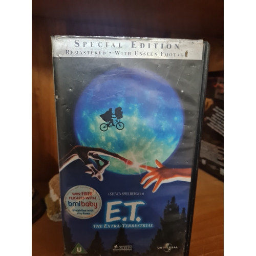 883 - Vintage ET vhs