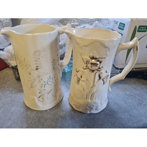 210 - Vintage set of large jugs