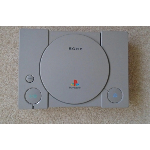 212 - Playstation one console