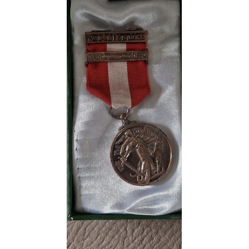 361 - Replica irish medal boxed