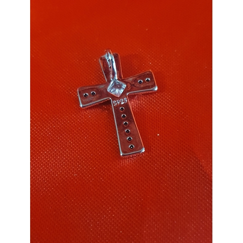 1Z - Silver 925 Cross Pendant