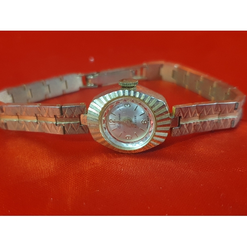 551 - Vintage ladies watch