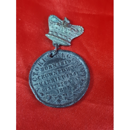 07N - Vintage medal