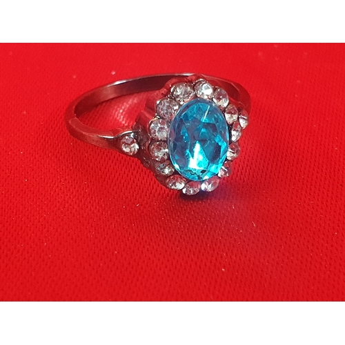 555A - Ladies ring large blue stone