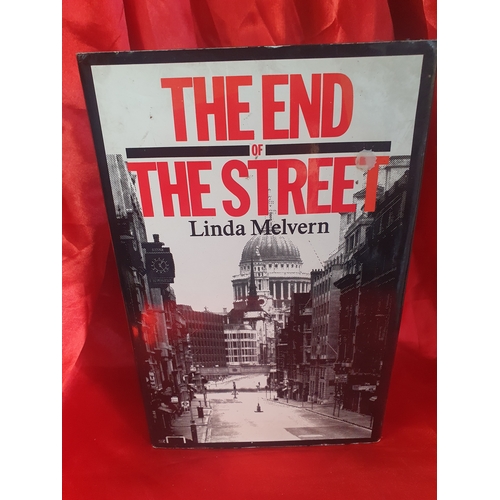 735 - The end of the street Linda melvern