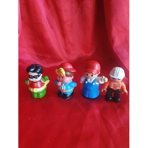 817 - Lot of kids figures