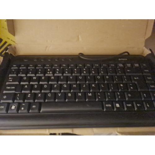 19U - Compact keyboard