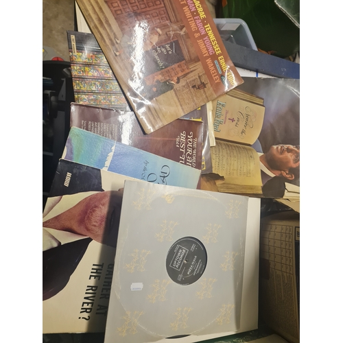 17P - Vintage vinyl lot