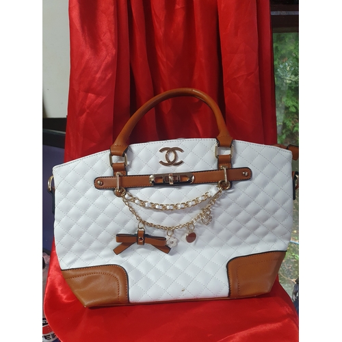 008L - Large ladies handbag