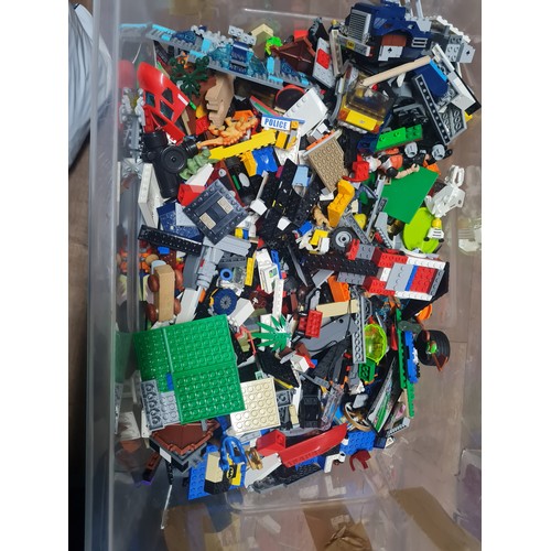 04W - Huge lot of lego 

Tub not with this lot