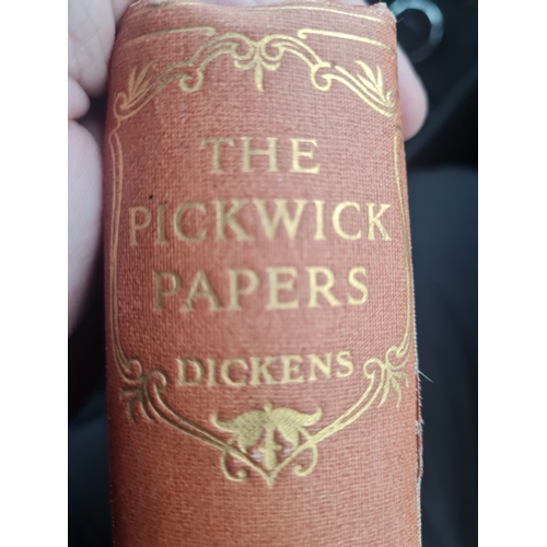 14U - Charles dickens the pickwick papers