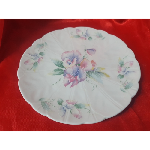 97 - Aynsley little sweetheart large plate