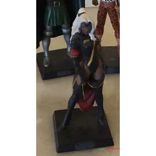 20A - Marvel metal figure