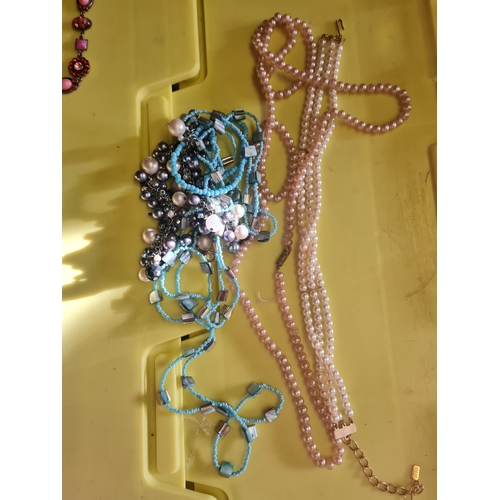 2N - Mix jewellery lot