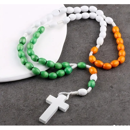 13A - Tricolour rosary beads