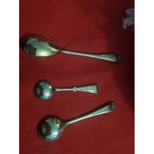 020B - Vintage lot including silver