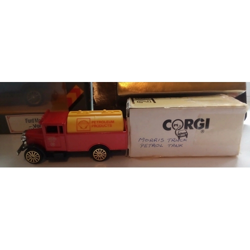 59 - Boxed corgi model