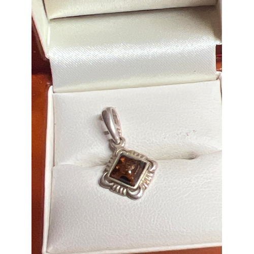 9Z - Vintage amber silver 925 pendant