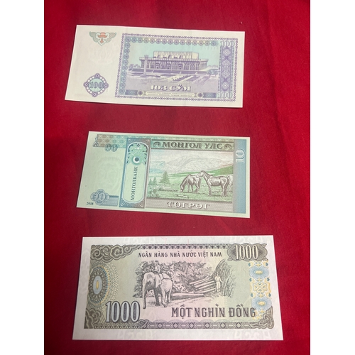 144 - Uncirculated bank notes lot