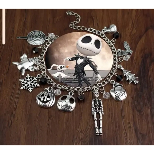 34R - nightmare before christmas Charm Bracelet