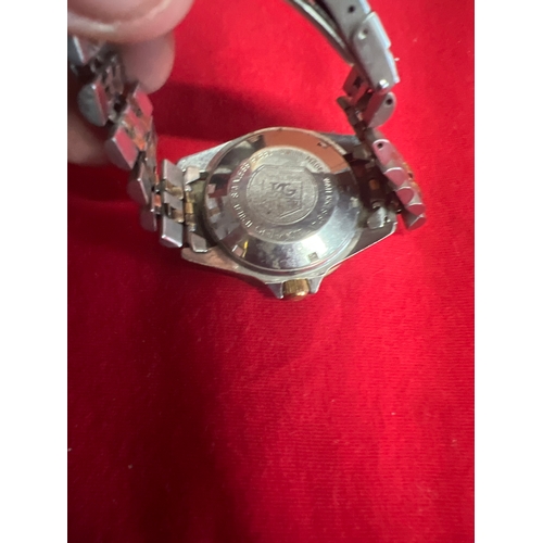 211 - Gents watch 

Spares or repairs untested