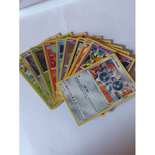 189M - Joblot of Collectable Pokemon Cards