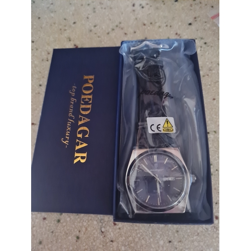 021P - New boxed luxury watch