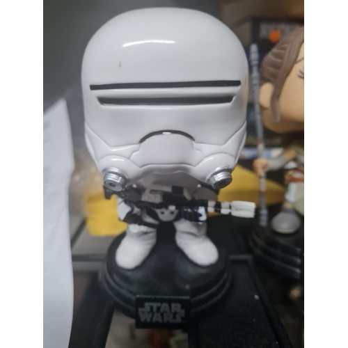 1B - Star wars funko pop