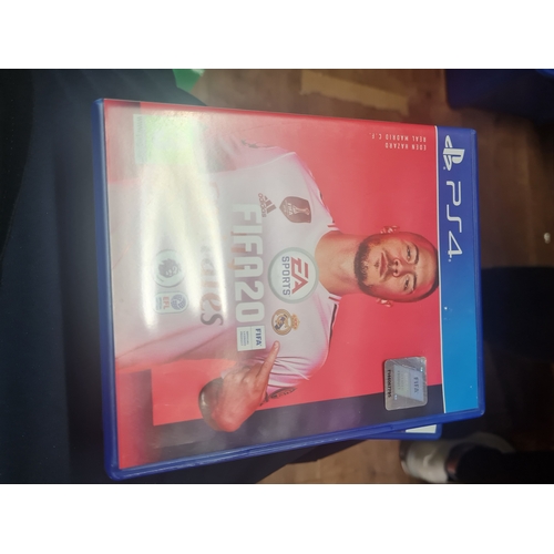 587 - Playstation 4 fifa