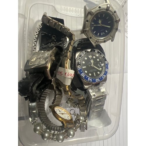 10F - Watch lot