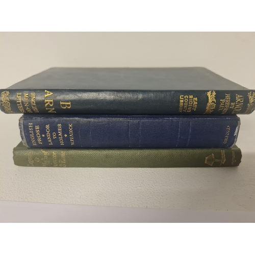 2Y - Vintage book lot