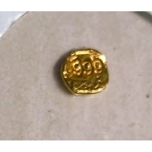 628 - 24 ct small gold nugget