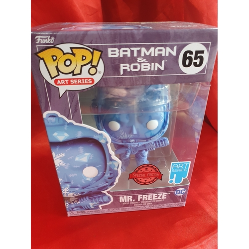 28 - Batman & Robin Mr freeze funko pop