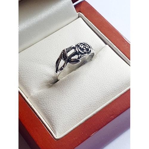 49R - Beautiful Rose Ring