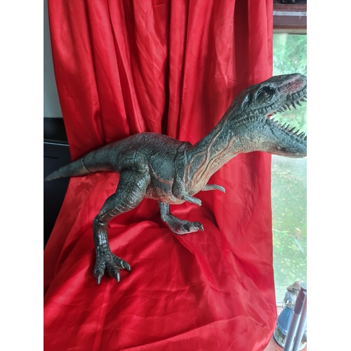 33 - Large t rex dinosaur