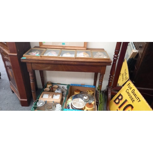 610 - Early Victorian Mahogany Tea Table