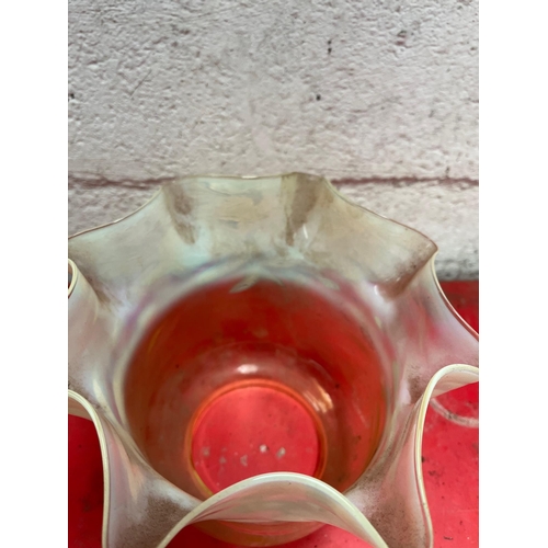 108 - Original Victorian Vaseline oil lamp shade.