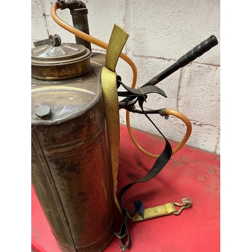 8 - Ginge Brass Sprayer