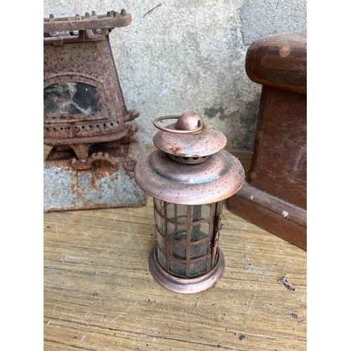 484 - Vintage caravan stove, wooden box and a lantern. {34 cm W x 25 cm H x 25 cm D}