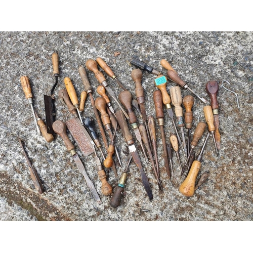 153 - Collection of carpenters tools.