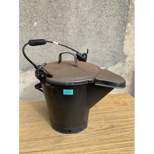 20 - Vintage tar bucket. {W 40 cm x H 60 cm x D 50cm}