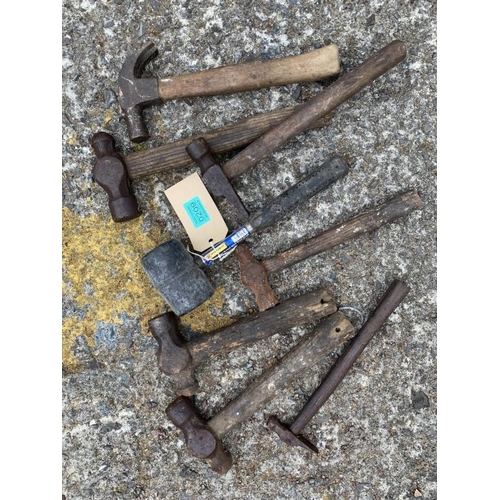 209 - Collection of various vintage hammers.