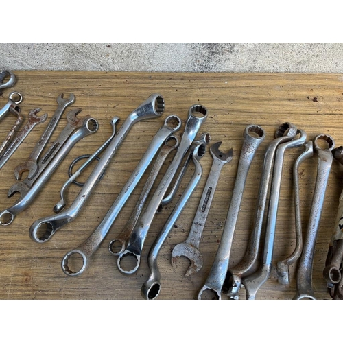 486 - Good selection of wrenches.