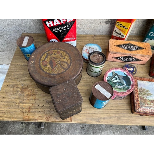 500 - Collection of vintage and other tins.