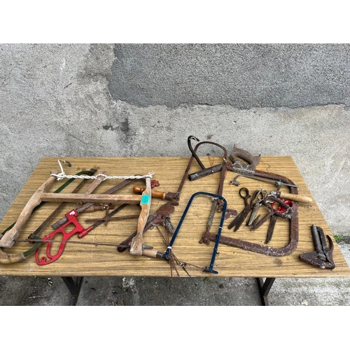 529 - Large selection of items including fret saws, scissors, hook and wrenches.