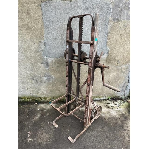 691 - Rare sack truck with adjustable mechanism. {85 cm W x 160 cm H x 75 cm D}