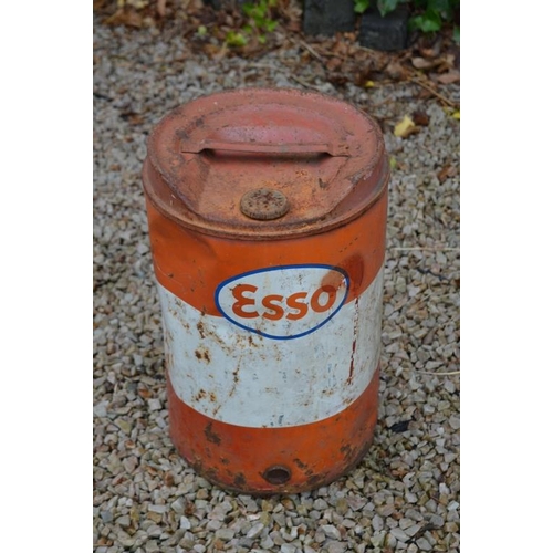 704 - Esso Oil Can