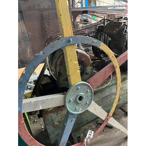 791 - Vintage windmill type wheel. {170 cm Diameter)