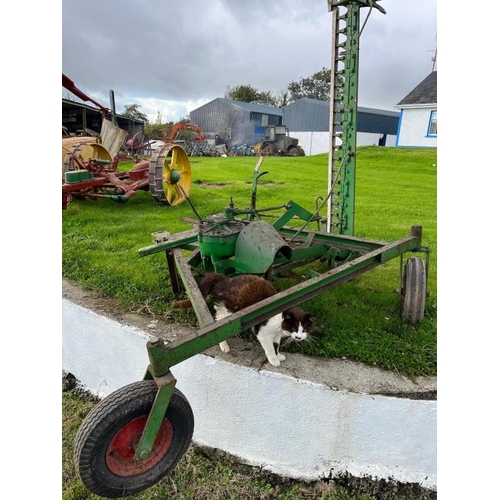 860 - Active semi-mounted mower.