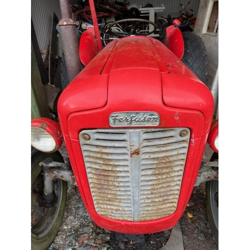 861 - Massey Ferguson 4 cylinder 35. Easy start. Running perfect.